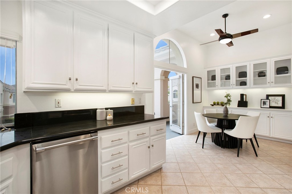 Riviera (BB) (BRI) - Residential Lease