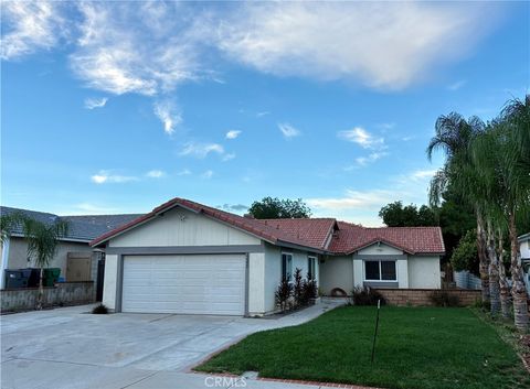 Photo of 23320 Sonnet Dr, Moreno Valley, CA 92557 (MLS # PW25263210)