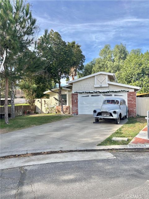 27635 Peridot Castaic CA 91384