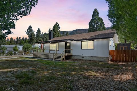 955 Apple Avenue Wrightwood CA 92397