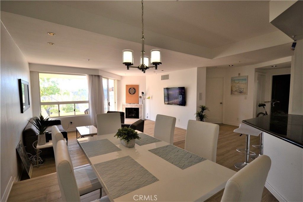 Photo of 235 Main Street #218, Venice, CA 90291 (MLS # SR26114853)