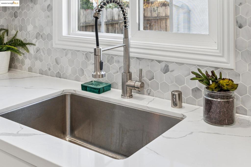 RICHMOND - Residential