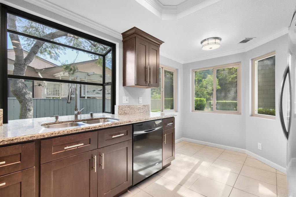 Smoke Tree (SMTR) - Residential