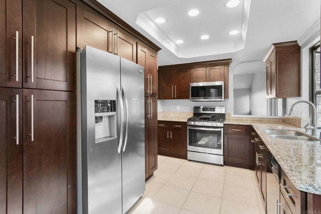 Smoke Tree (SMTR) - Residential