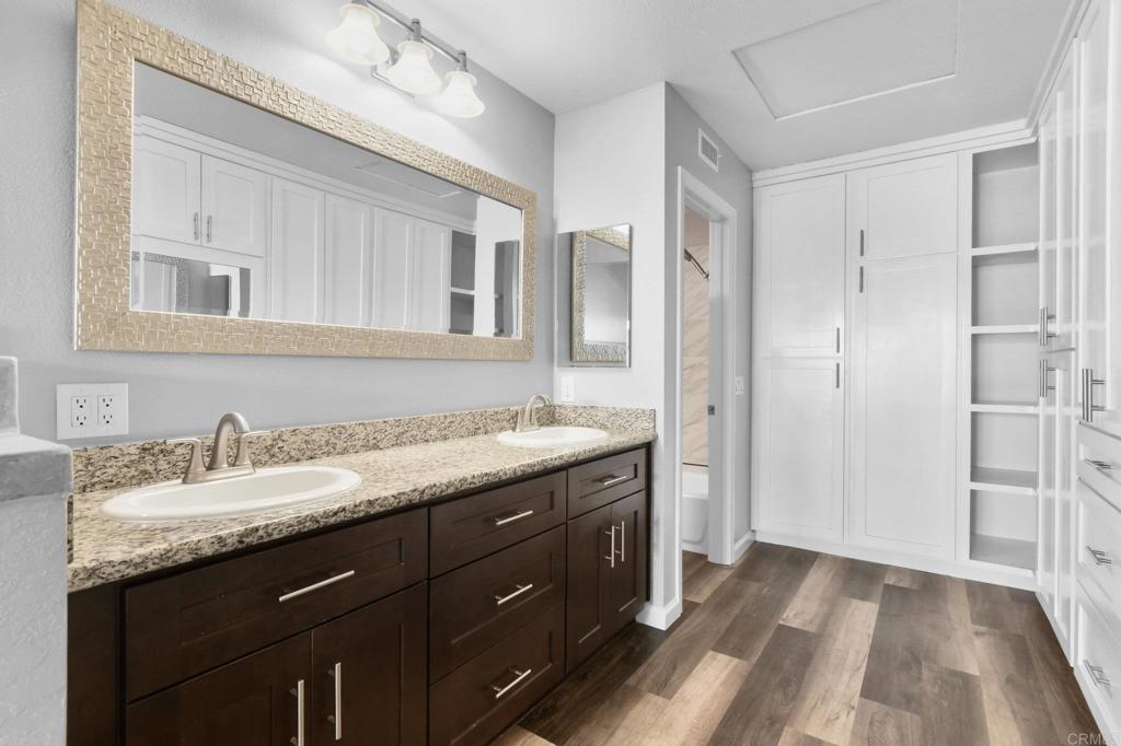 Smoke Tree (SMTR) - Residential