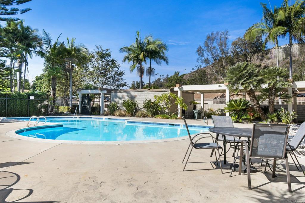 Smoke Tree (SMTR) - Residential