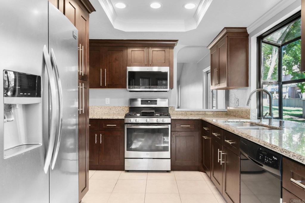 Smoke Tree (SMTR) - Residential