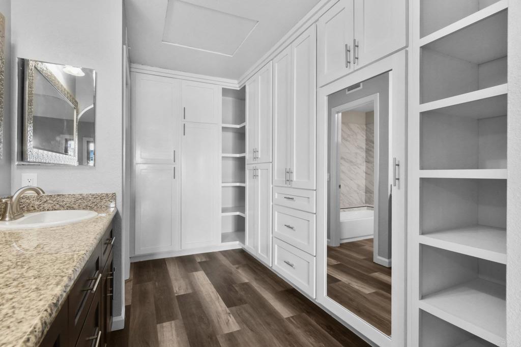 Smoke Tree (SMTR) - Residential