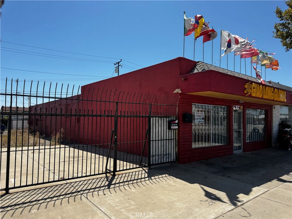 7874 Westminster