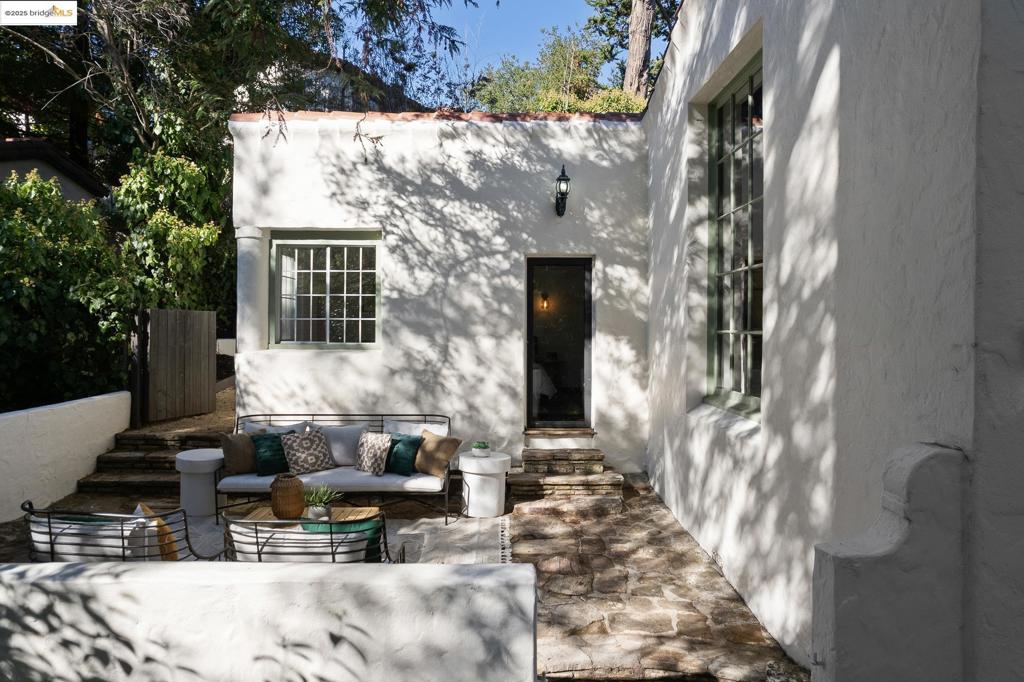 CROCKER HGHLANDS - Residential