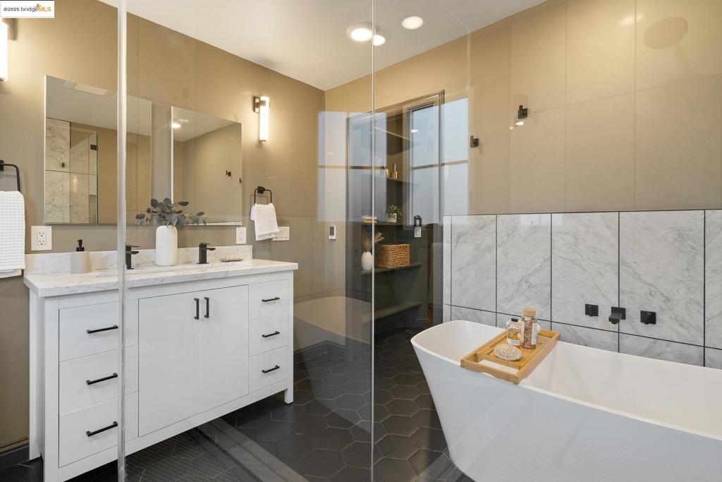 CROCKER HGHLANDS - Residential