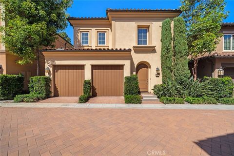 Photo of 58 Bianco, Irvine, CA 92618 (MLS # LG26099957)