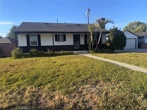 Photo of 2233 W Havenbrook Street, West Covina, CA 91790 (MLS # DW26071930)