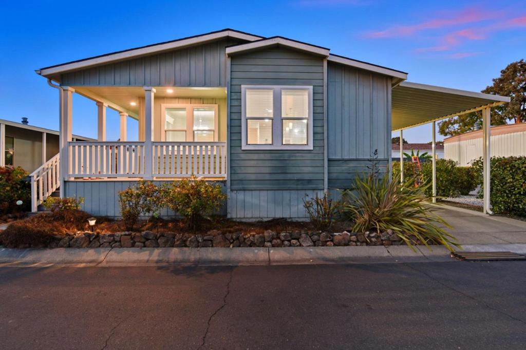 Welcome to a beautiful home in the vibrant city of Hayward. Spanning a spacious 1,776 sq ft, this residence features two comfortable bedrooms and two full bathrooms, with amenities like double sinks and updated bath areas, ensuring convenience and style. The kitchen is a chef's delight, equipped with a gas oven range, island, refrigerator, dishwasher, and more, providing everything you need for culinary adventures. High ceilings and a walk-in closet add sophistication and practicality. This home is designed for efficiency with energy-saving features such as double pane windows and Energy Star appliances, alongside central AC and heating for year-round comfort. The living area is adorned with laminate and vinyl/linoleum flooring, creating a warm ambiance enhanced by a welcoming fireplace. Laundry hookups are available for convenient in-home laundering.