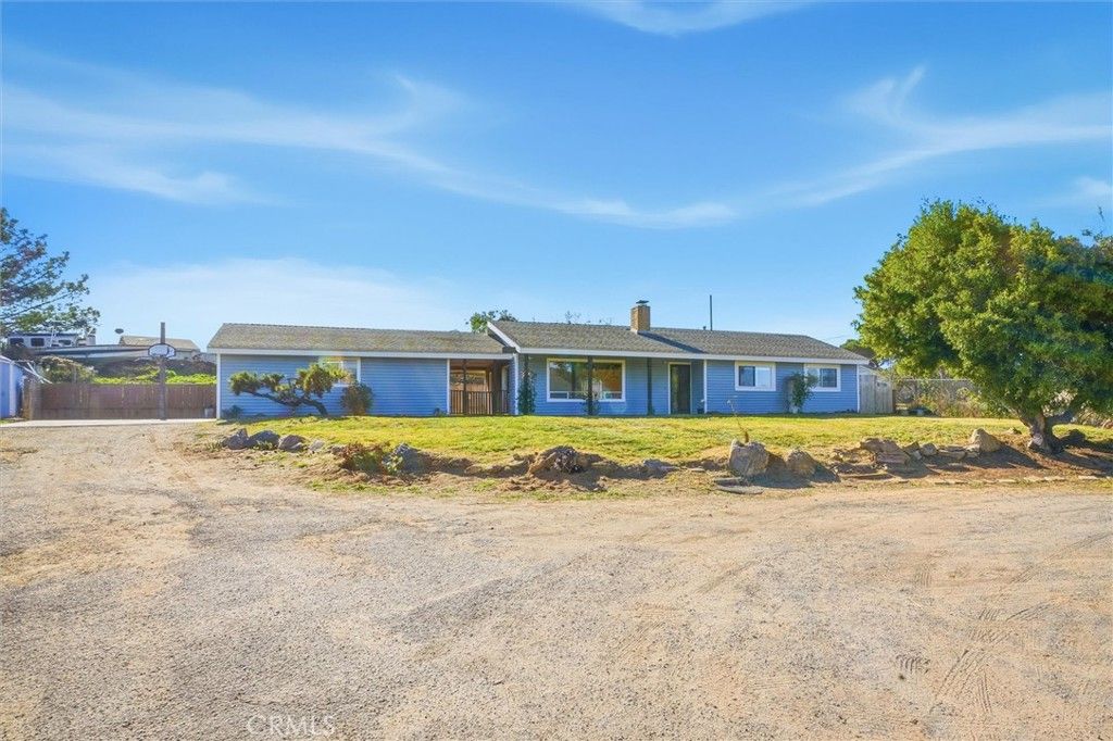 Photo of 1417 San Luis Ave, Los Osos, CA 93402 (MLS # SC25278731)