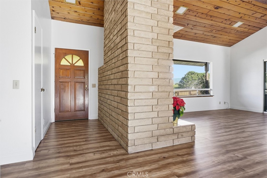 1417 San Luis Avenue