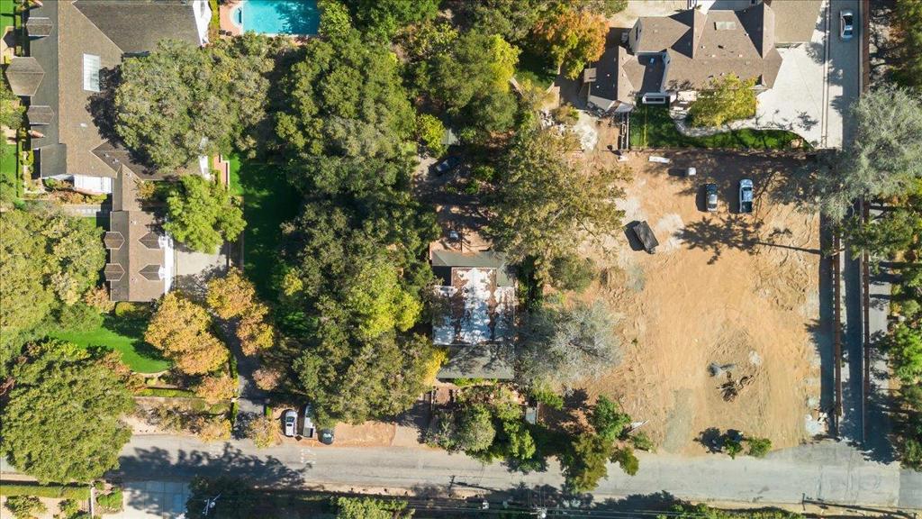 15550 Glen Una Drive