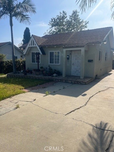 1235 N Wexham Inglewood CA 90302