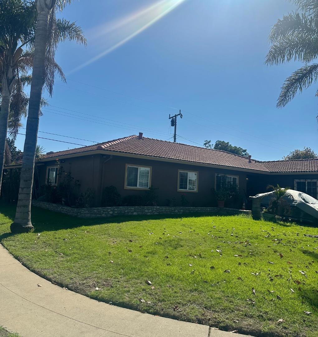 1260 Trazado Avenue