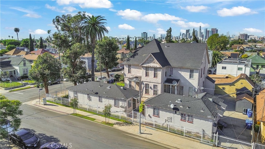 2429 E 3rd
