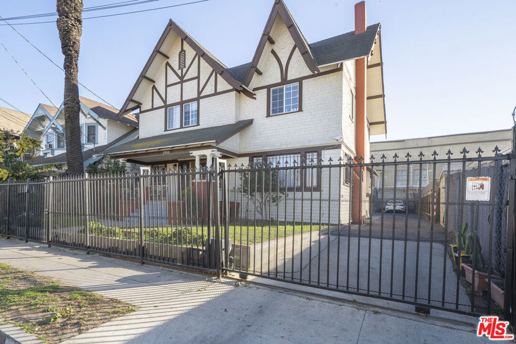 2982 W 15th Street