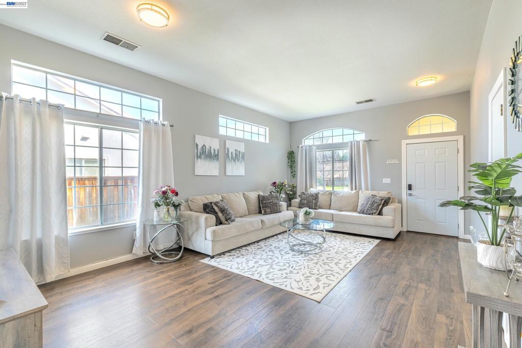 4764 4764 Brookside circle