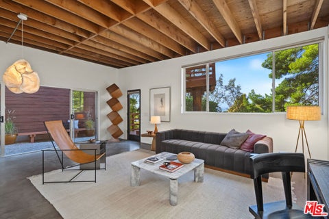 Photo of 23685 Clover Trail, Calabasas, CA 91302 (MLS # 26875015)