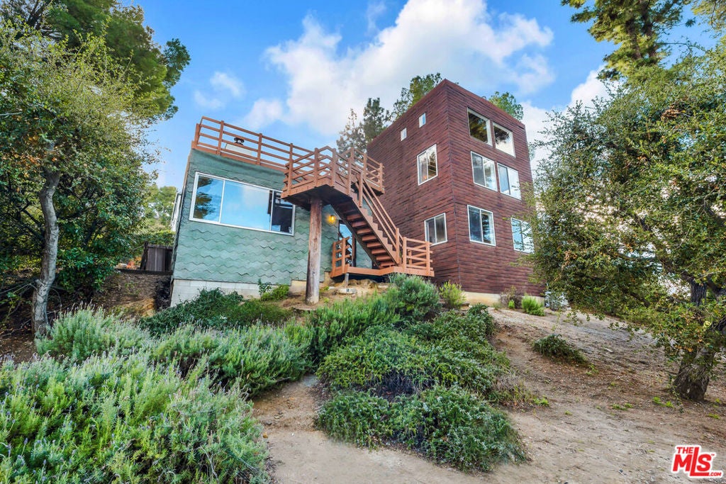 23685 Clover Trail, Calabasas CA 91302