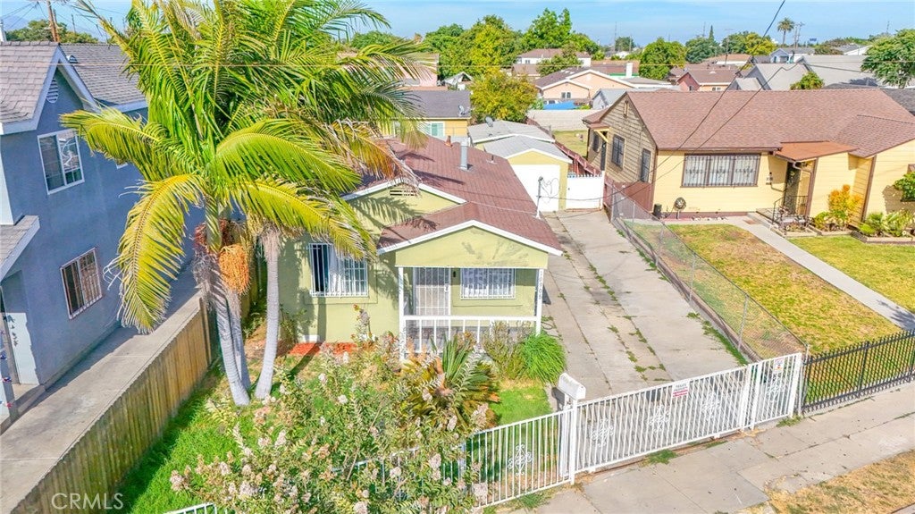 10908 Willowbrook AVE, Los Angeles CA 90059