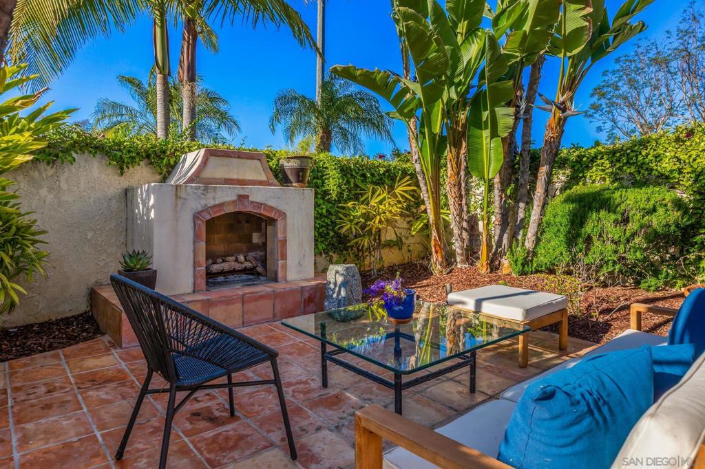 27126 Mariscal Ln