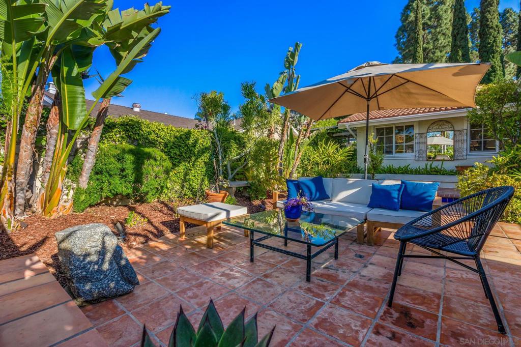 27126 Mariscal Ln