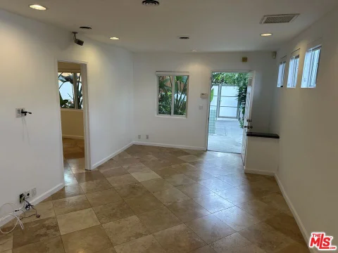 MLS: 26876273