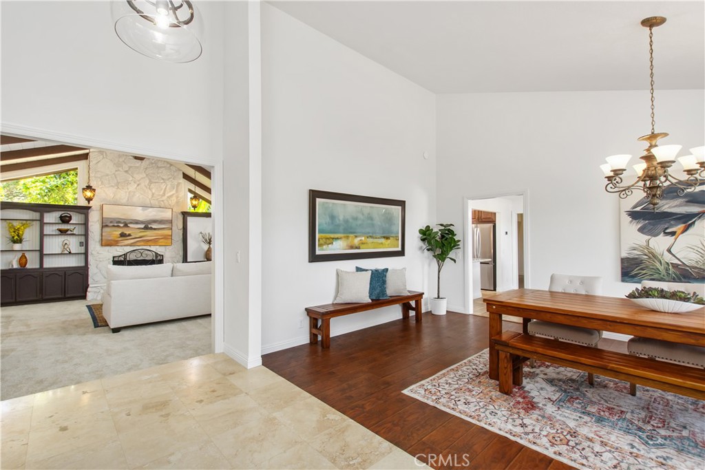 6731 Via De La Reina