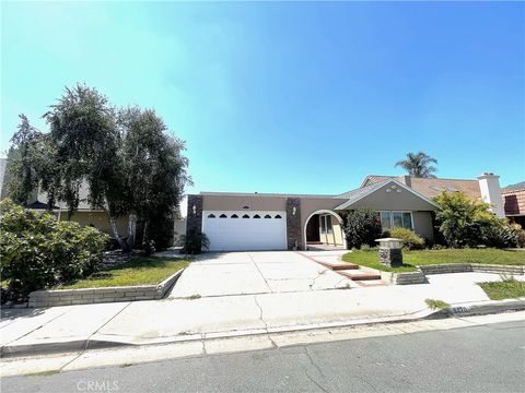 4470 Avenida Granada Cypress CA 90630