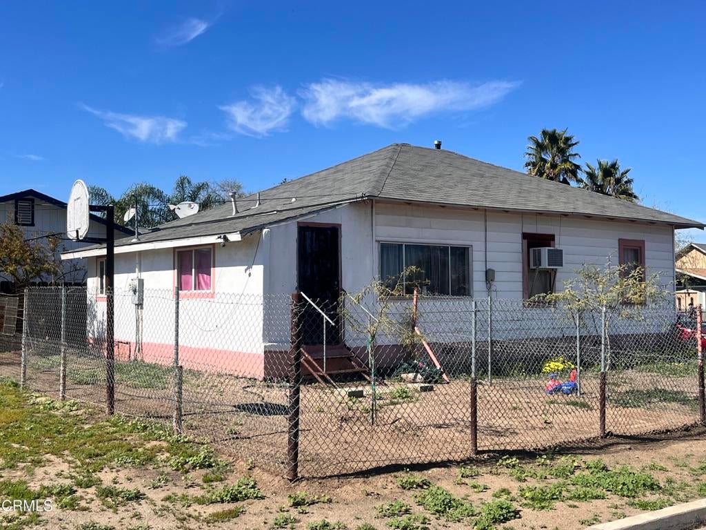 296 E Coolidge Street
