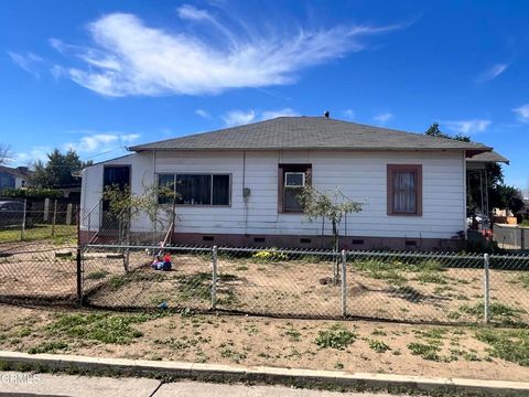 Photo of 296 E Coolidge Street, Coalinga, CA 93210 (MLS # V1-37186)
