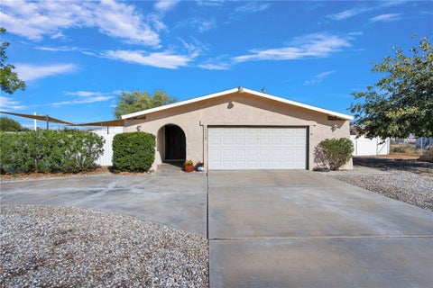 Photo of 14575 Tonikan Road, Apple Valley, CA 92307 (MLS # CV26214571)