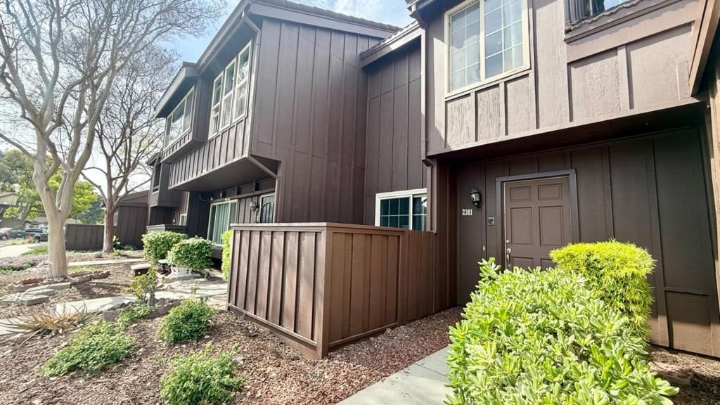 Photo of 2381 Lava Drive, San Jose, CA 95133 (MLS # ML82038728)