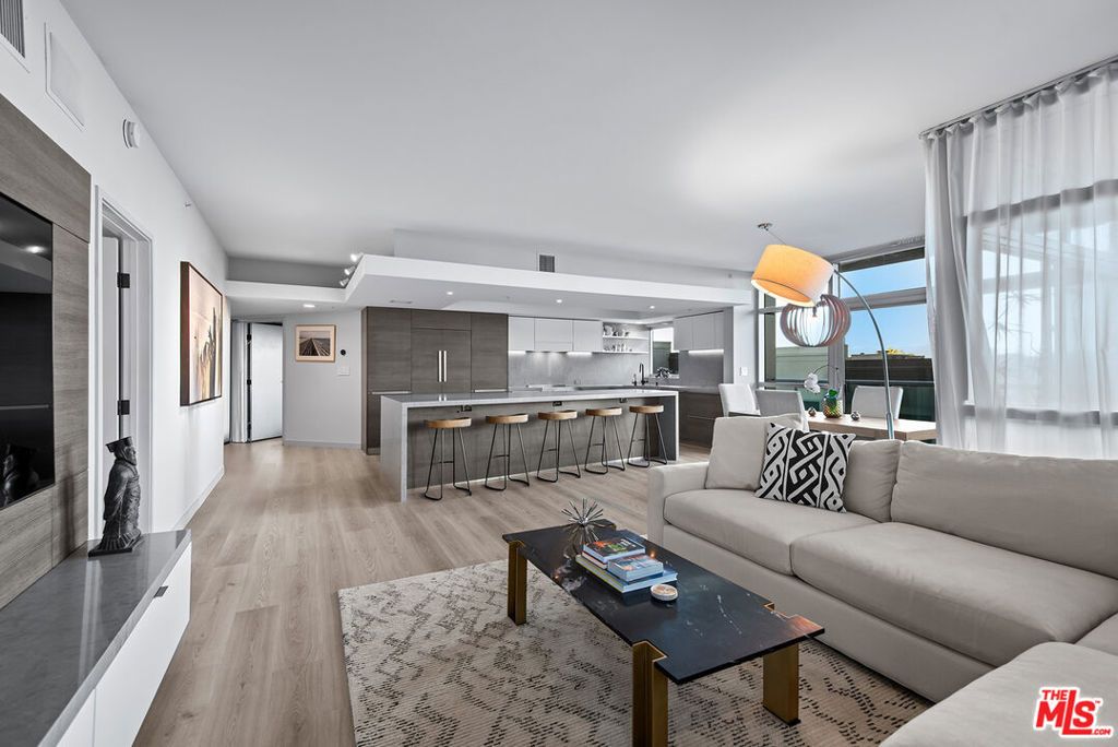 Photo of 13700 Marina Pointe Drive #624, Marina Del Rey, CA 90292 (MLS # 26637201)