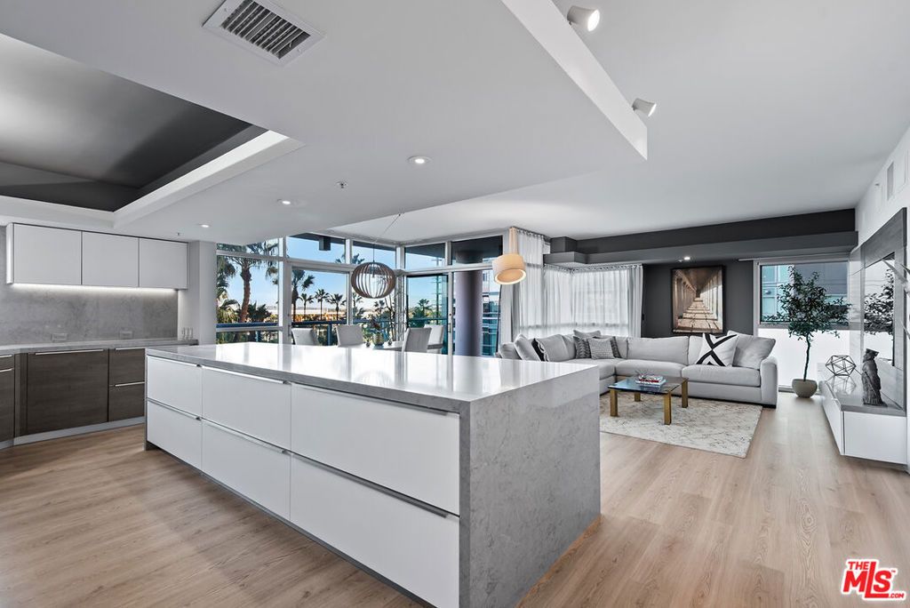 Photo of 13700 Marina Pointe Drive #624, Marina Del Rey, CA 90292 (MLS # 26637201)