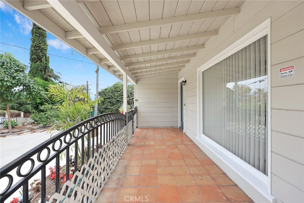 406 E Graves Avenue