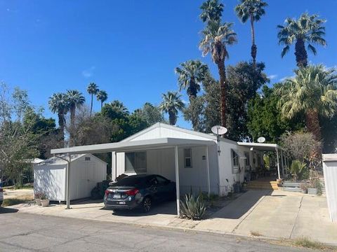 Photo of 32 Belmont Street, Rancho Mirage, CA 92270 (MLS # 219145969DA)