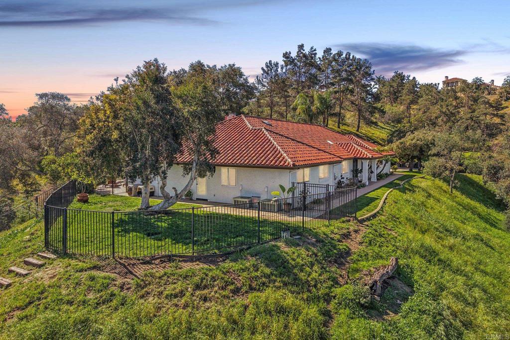 707 S Live Oak Park Road