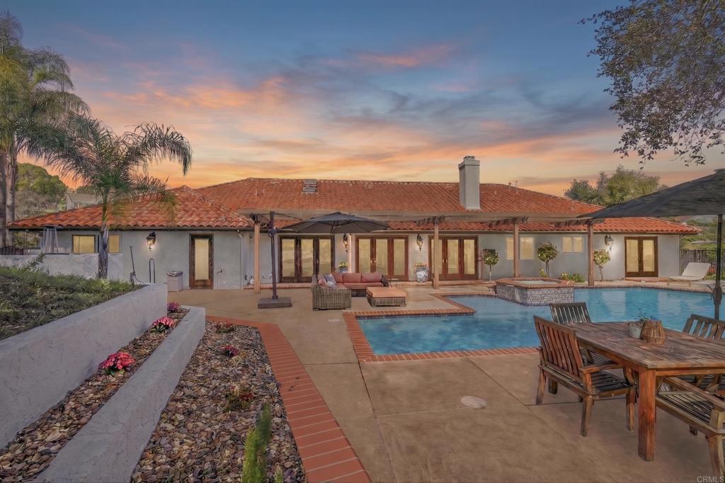 707 S Live Oak Park Road