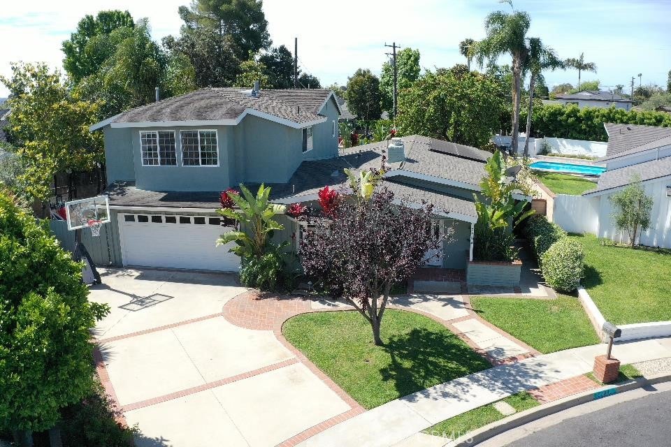 2284 Redlands Dr