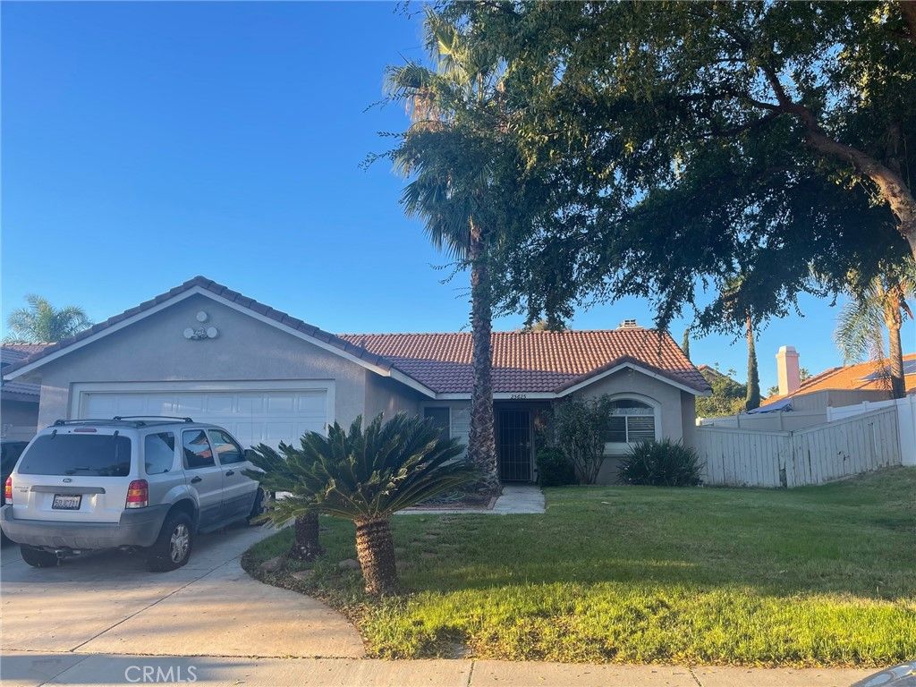 Photo of 25625 Pacato Rd, Moreno Valley, CA 92551 (MLS # IV25243519)
