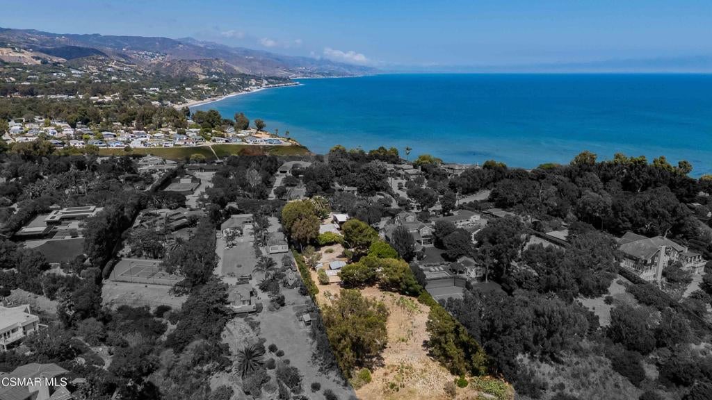 Photo of 6749 Zumirez Drive, Malibu, CA 90265 (MLS # 226002642)