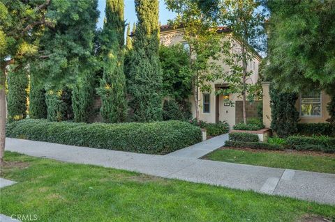 Photo of 57 Strawberry Grove Grv, Irvine, CA 92620 (MLS # OC25270244)