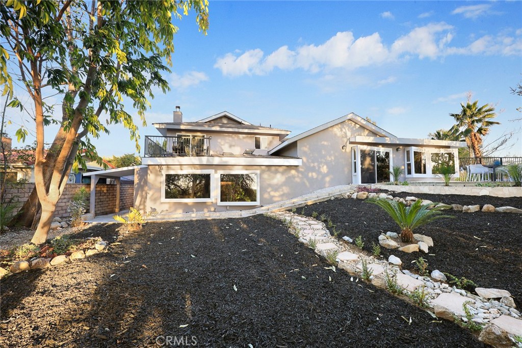 647 FOXBROOK Drive