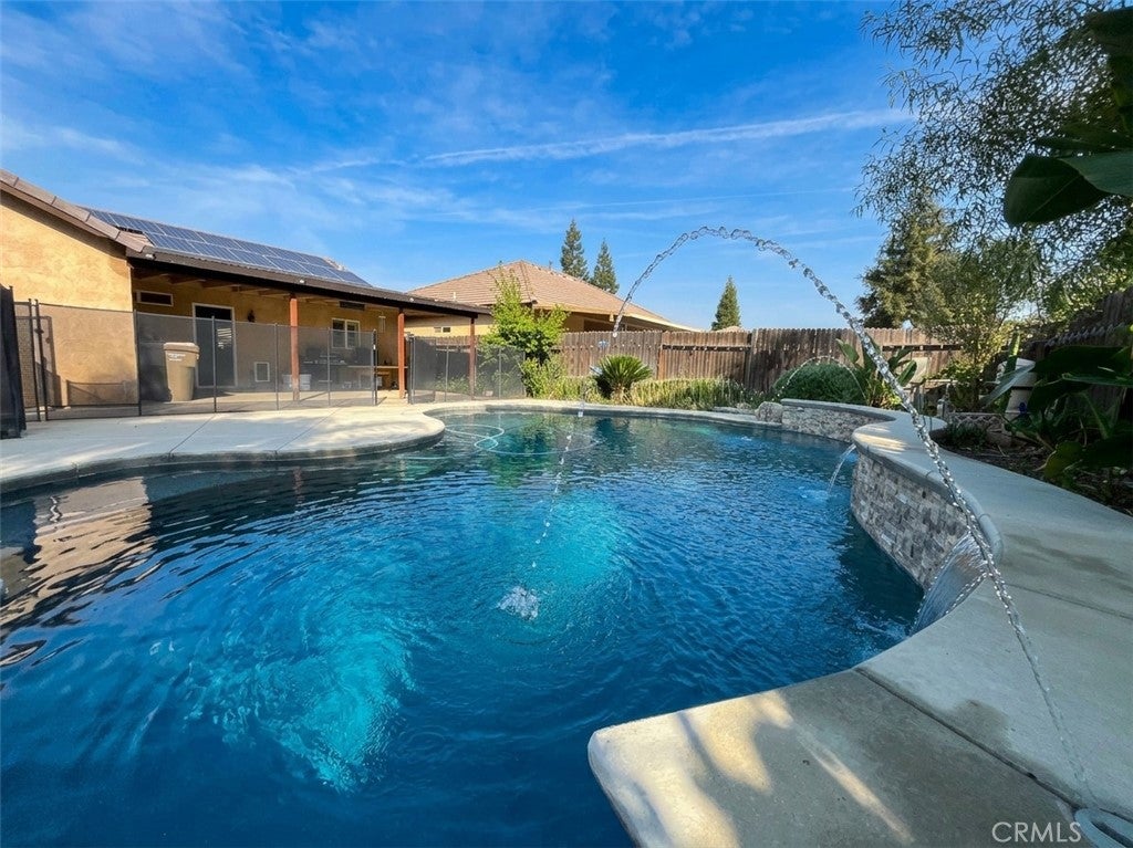 527 SHADY MEADOW Court